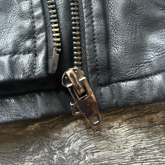 Blank NYC Faux Leather Jacket - Picture 4 of 4
